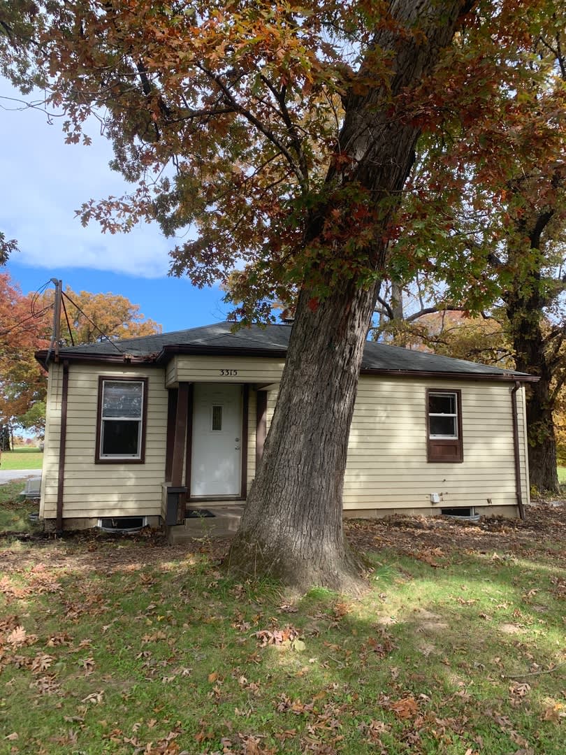 2 Bedroom House – photo 1 of 3