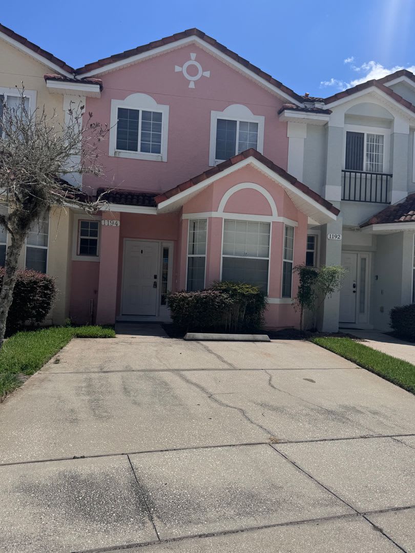 Beautiful 3 BD / 2.5 BA Townhome – photo 1