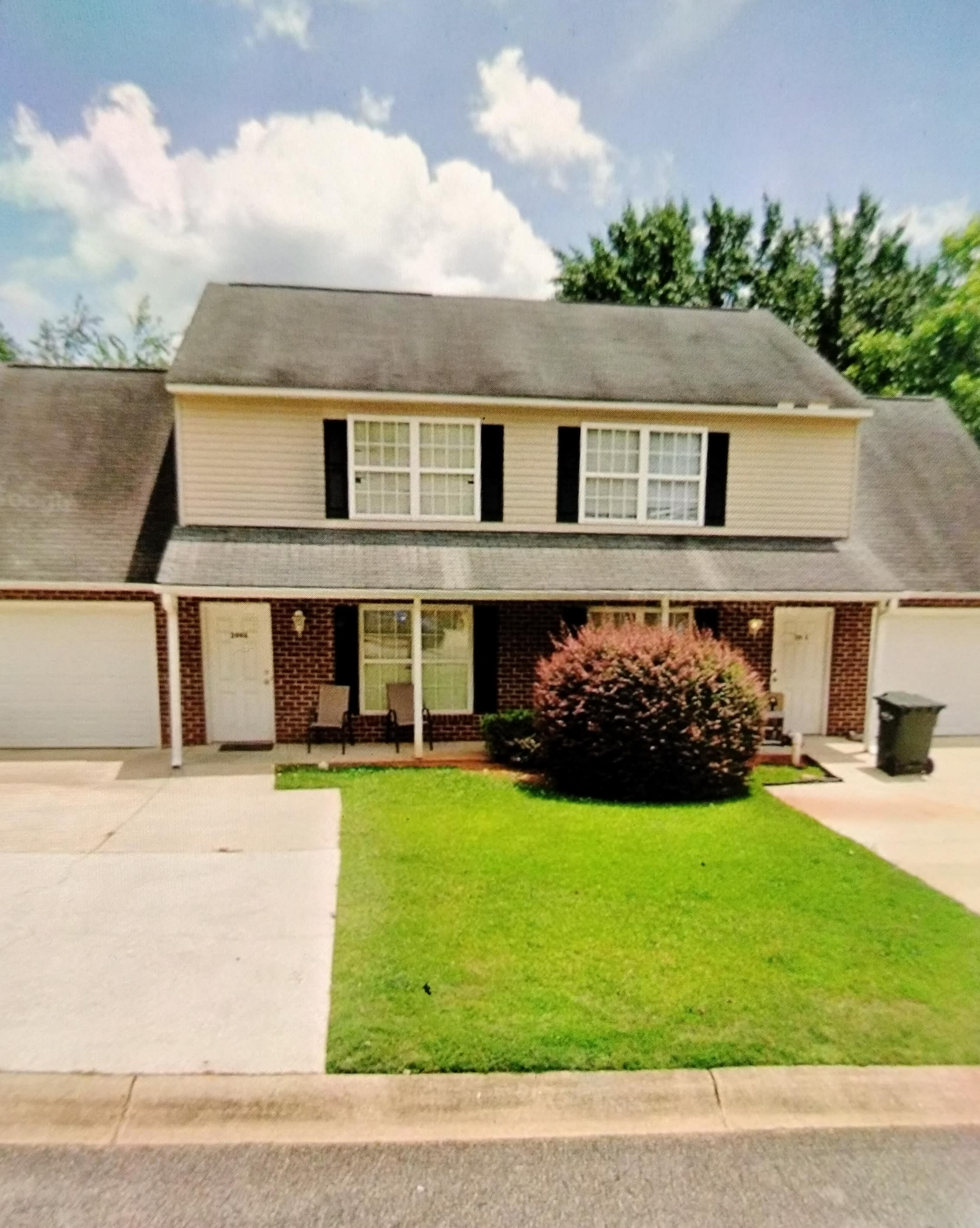 209 Springfield Circle – photo 1 of 6