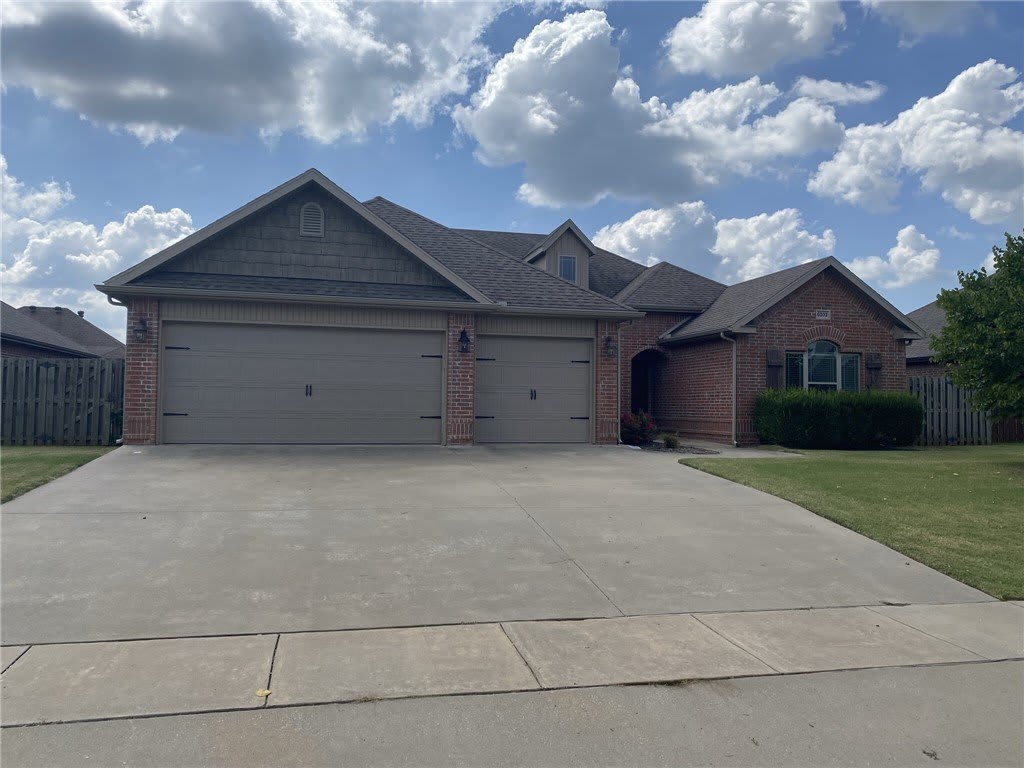 6202 W Sage Drive – photo 1 of 35