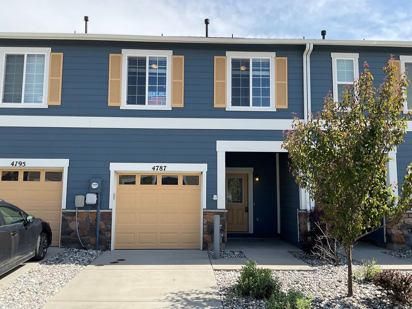 3 Bedroom Townhome Available Near Hancock Expy S Powers Blvd! (OWNER BROKER) – photo 1