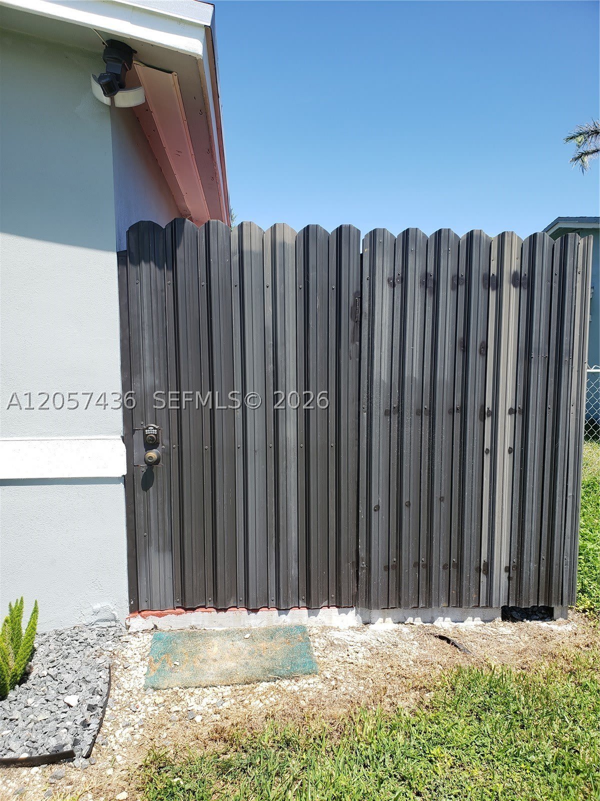 1695 NW 3rd Ave – photo 1 of 10