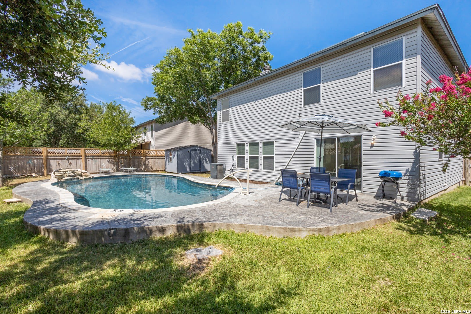 372 COPPER HILL DR – photo 1 of 24