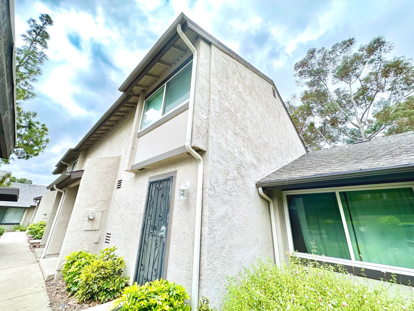 FOR RENT – photo 1