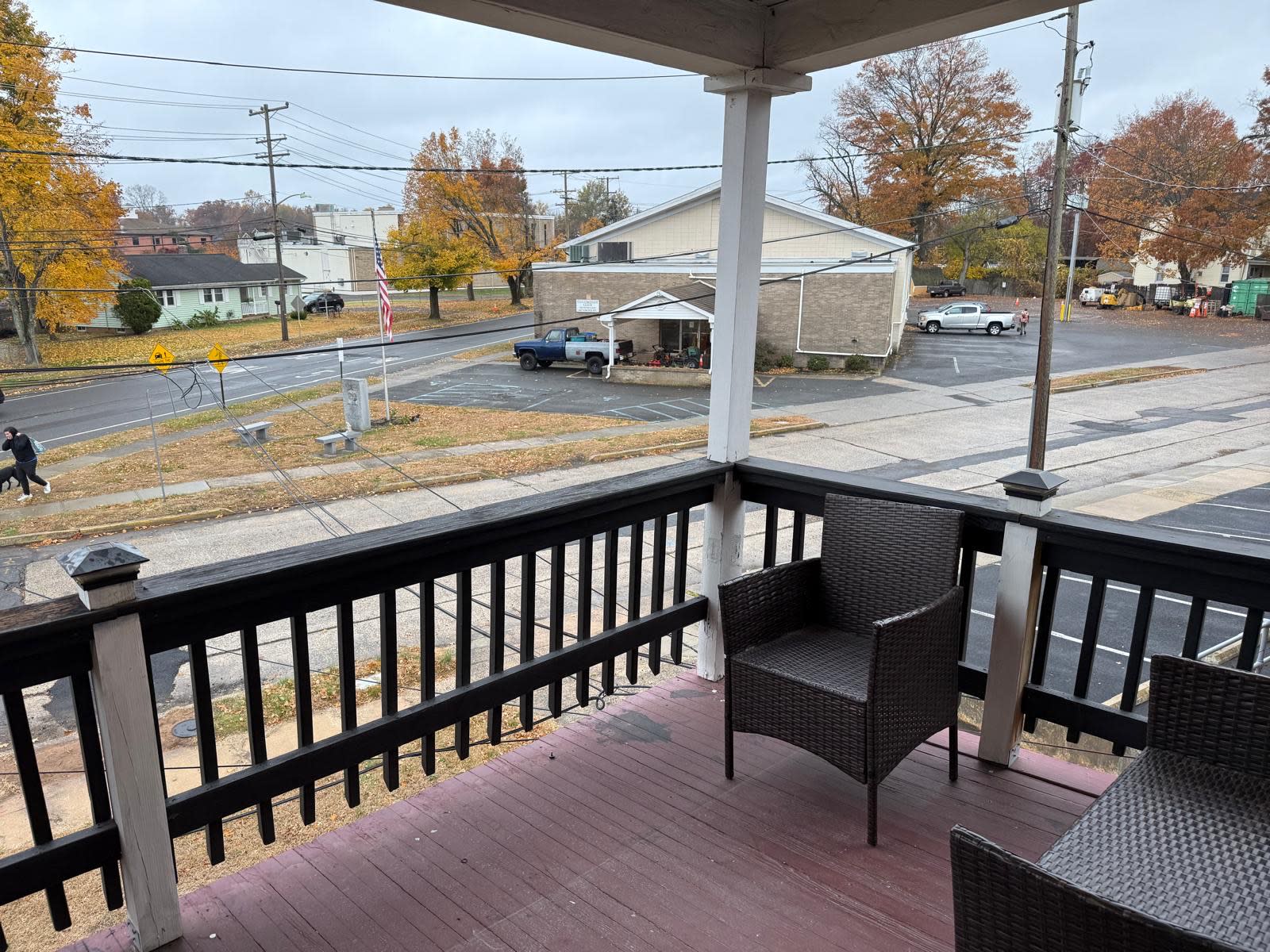 628 Grove Street – photo 1 of 8