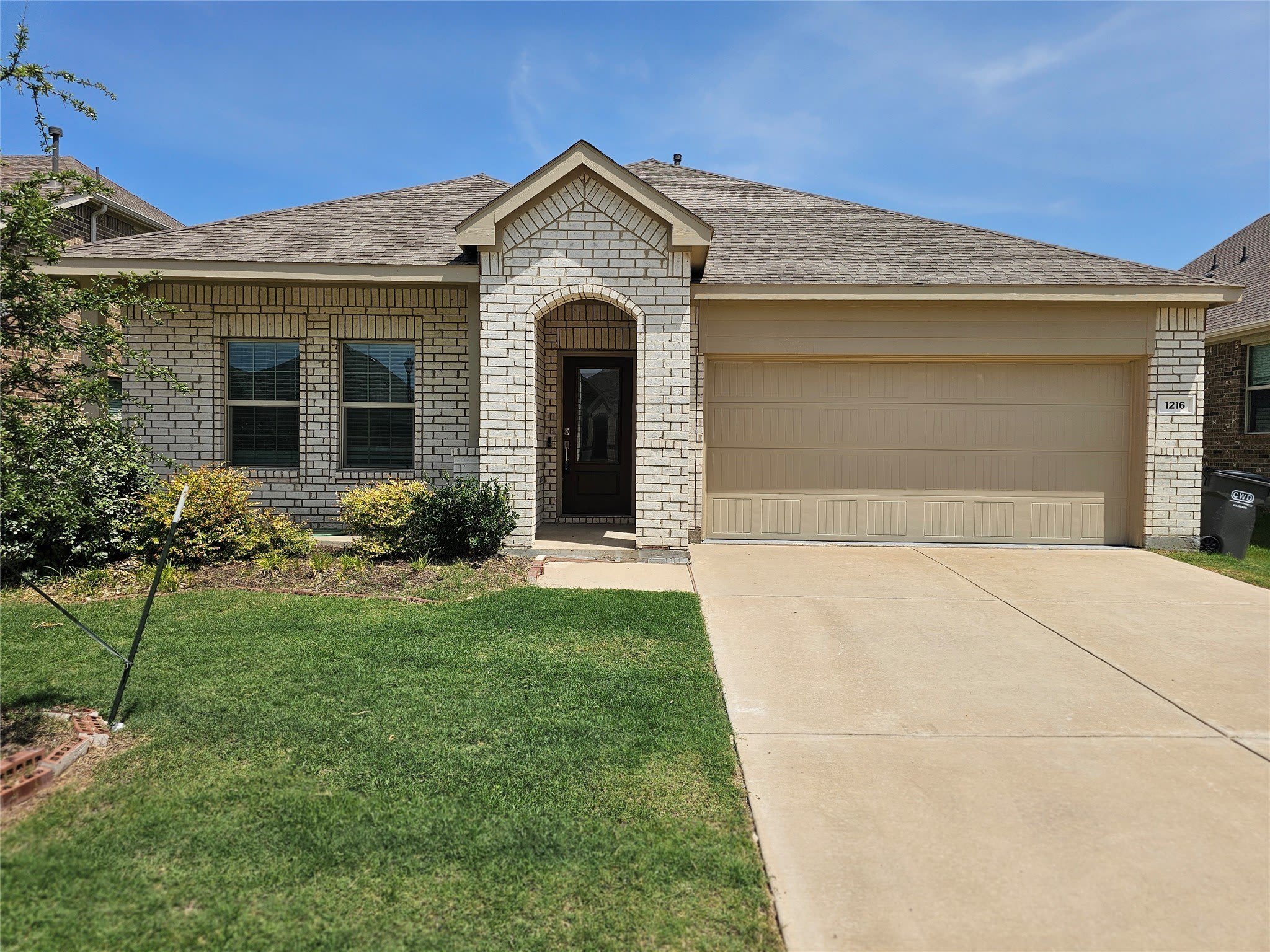 1216 Smoketree Lane – photo 1