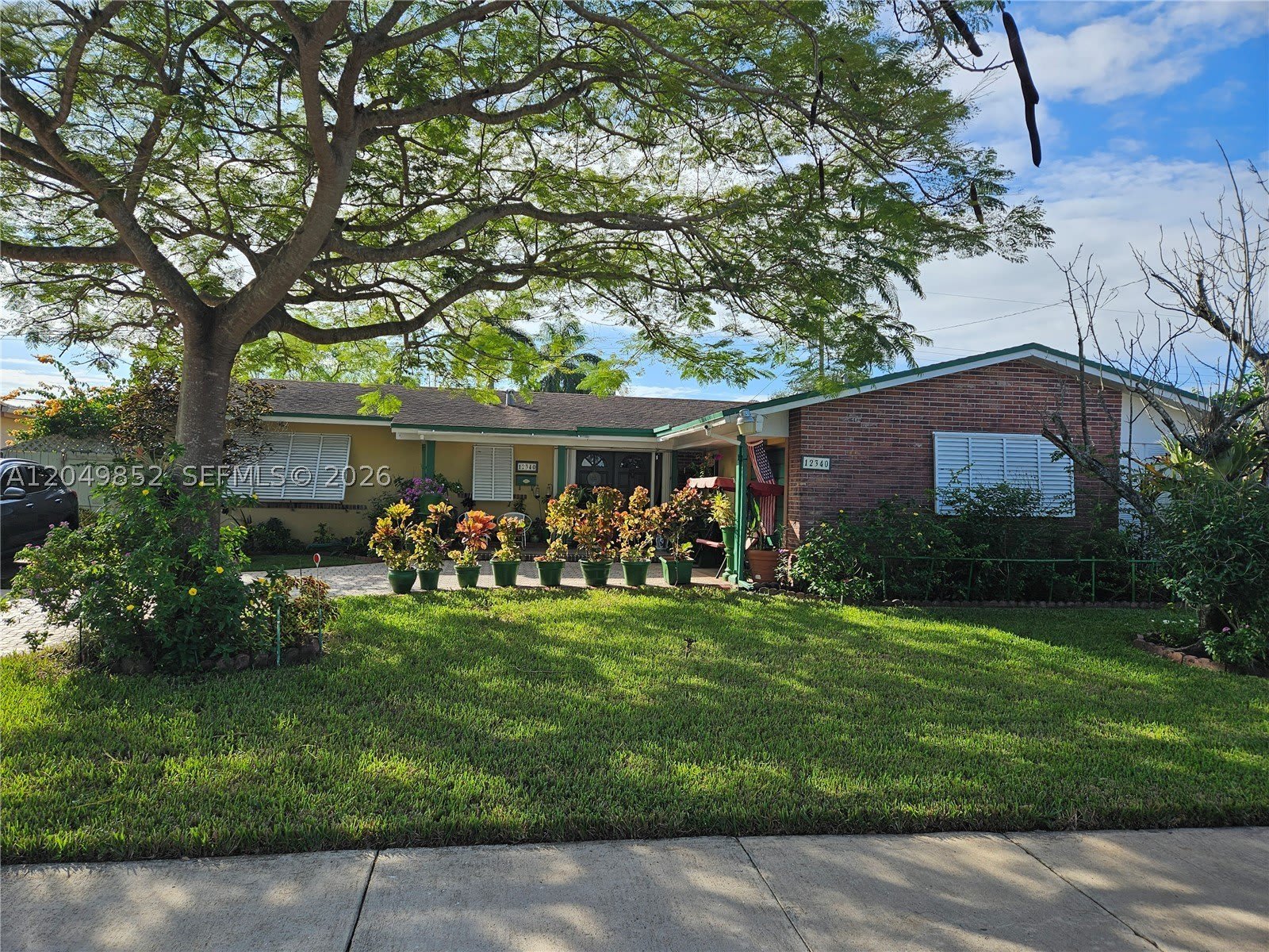 12340 SW 41st St – photo 1 of 6
