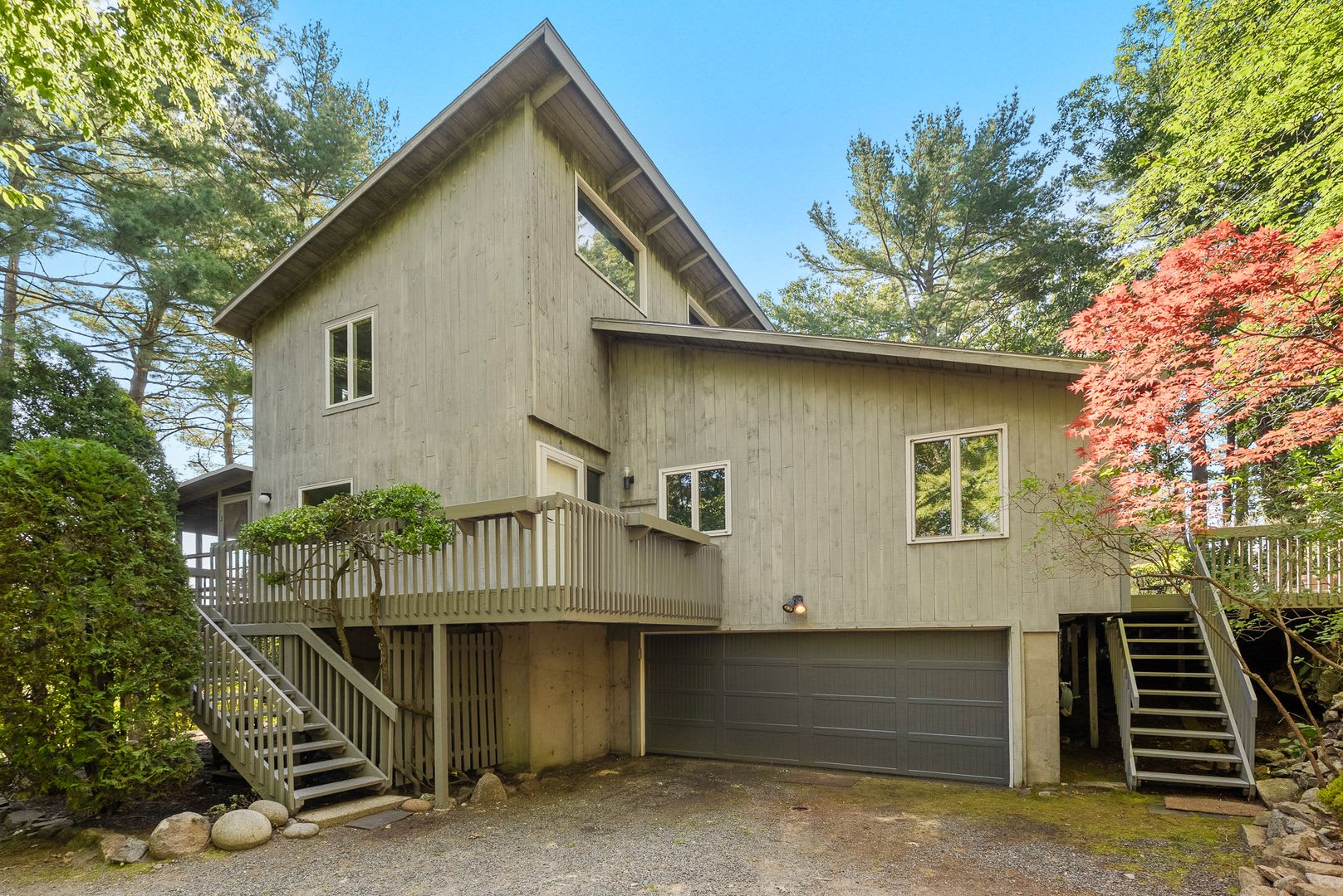 Year-round Home in Manchester-by-the-Sea – Close to Downtown! – photo 1 of 38