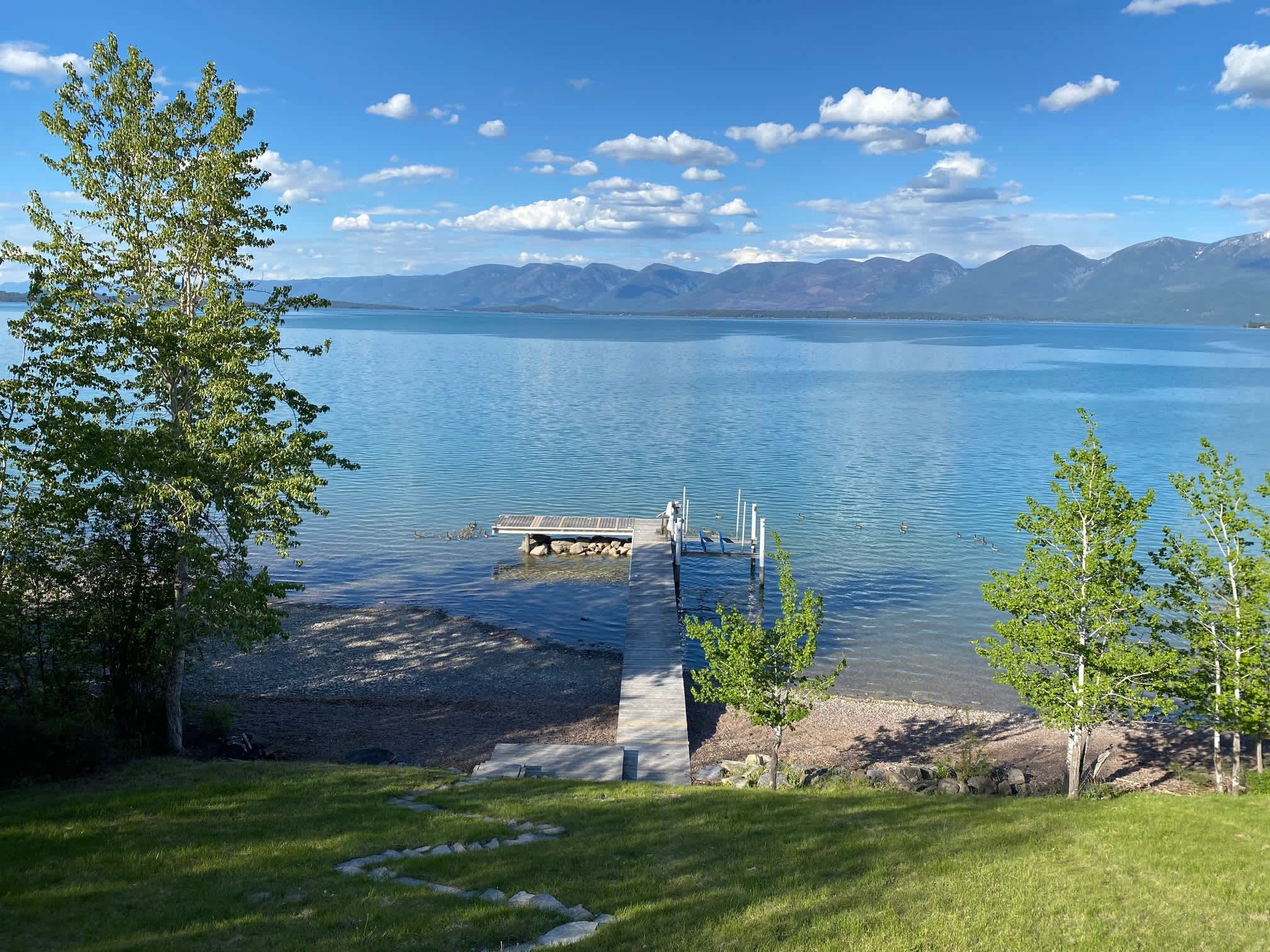 540 Shoreline Dr – photo 1 of 19