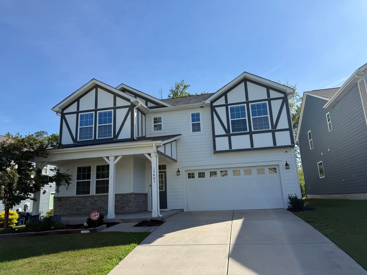 Stunning Five Bedroom Home In Magnolia Walk Huntersville! – photo 1