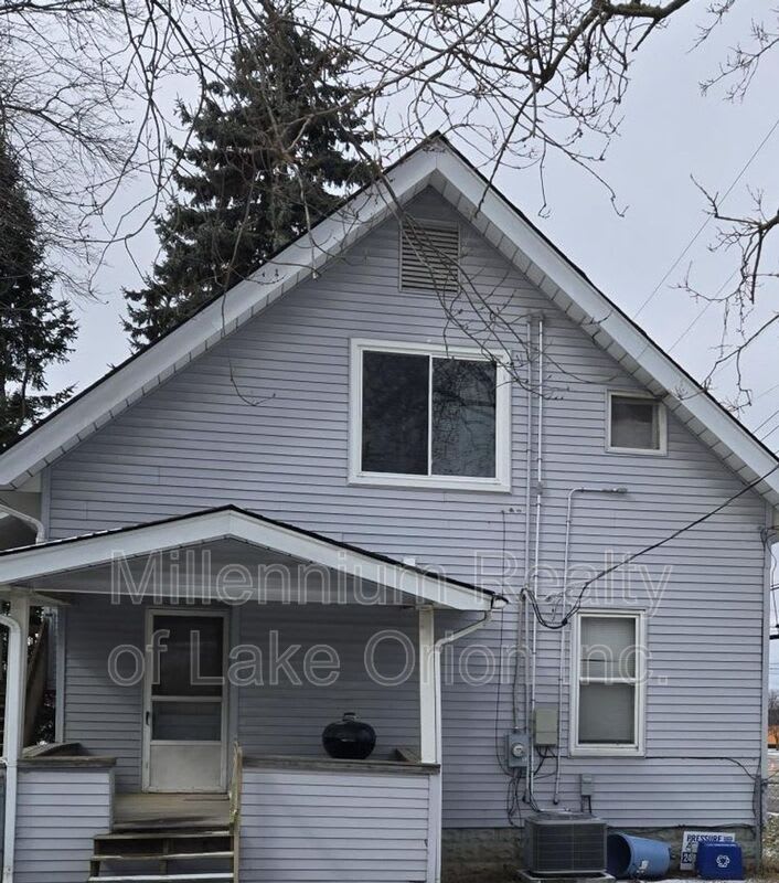 2305 Pine Lake Ave – photo 1 of 6
