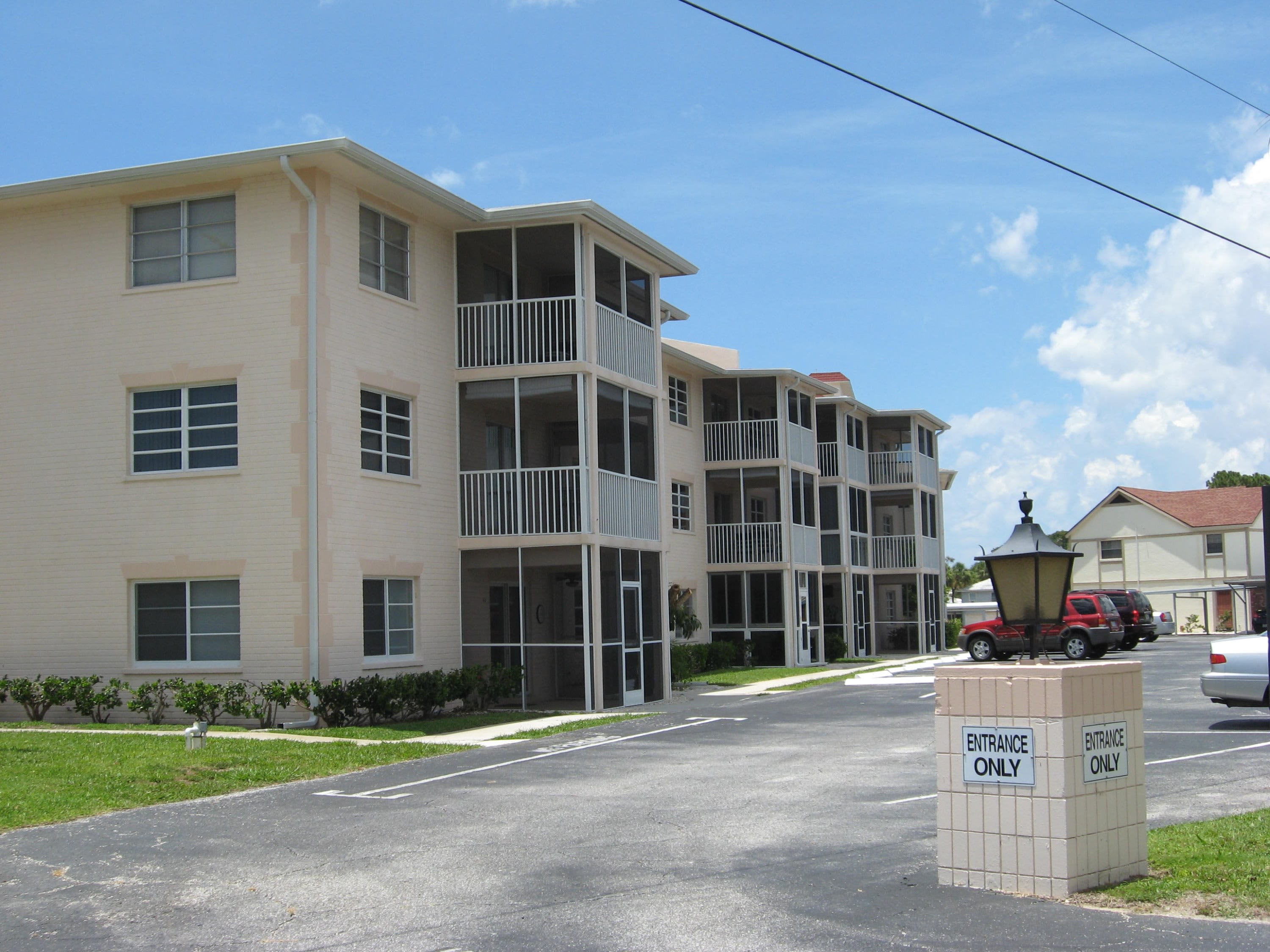 200 The Esplanade North C22 – photo 1 of 330