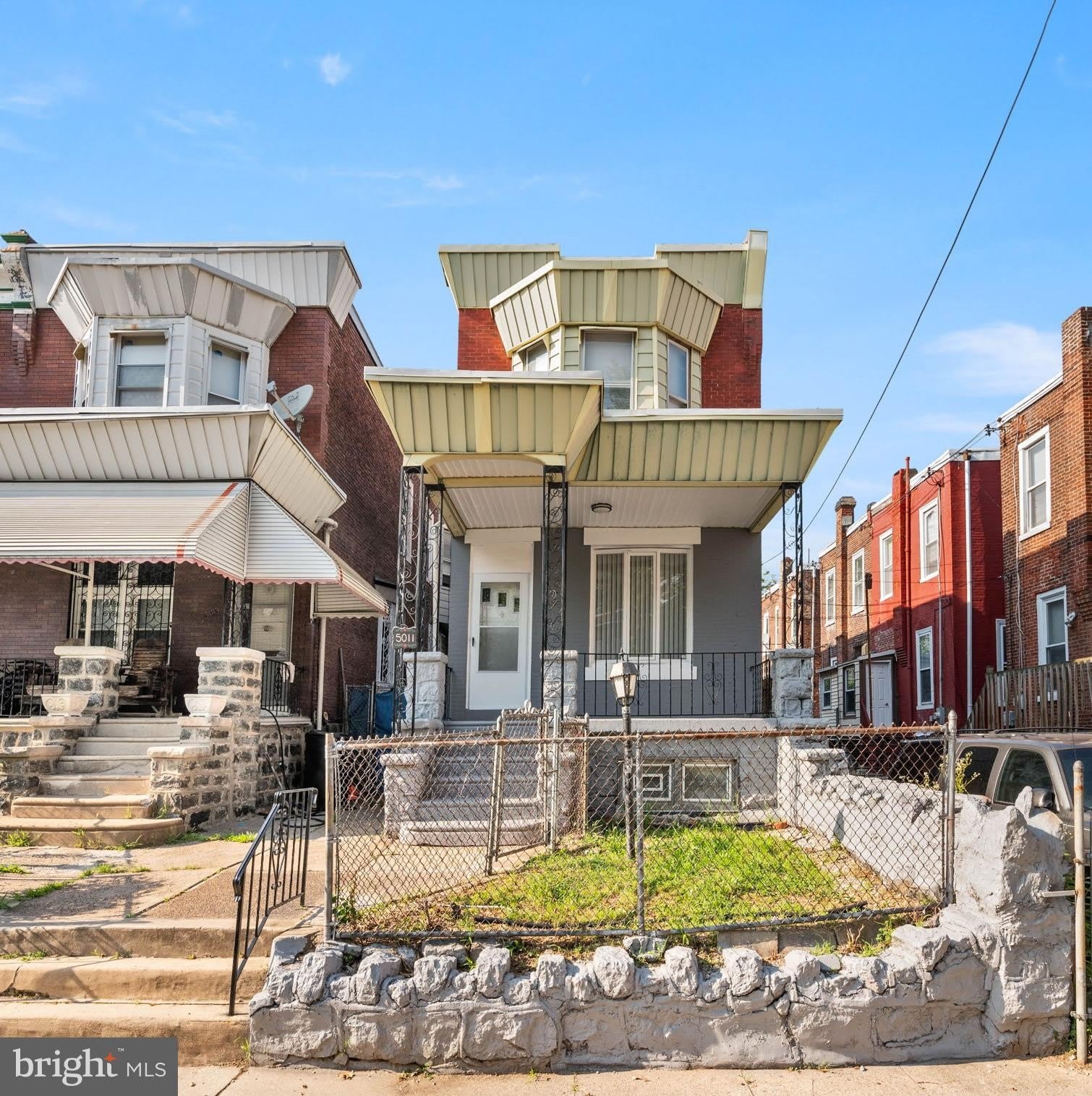 5011 LARCHWOOD Avenue – photo 1