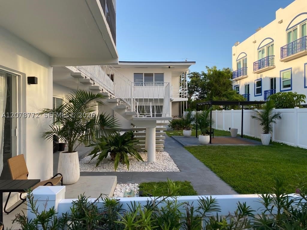 1135 101st St – photo 1 of 12