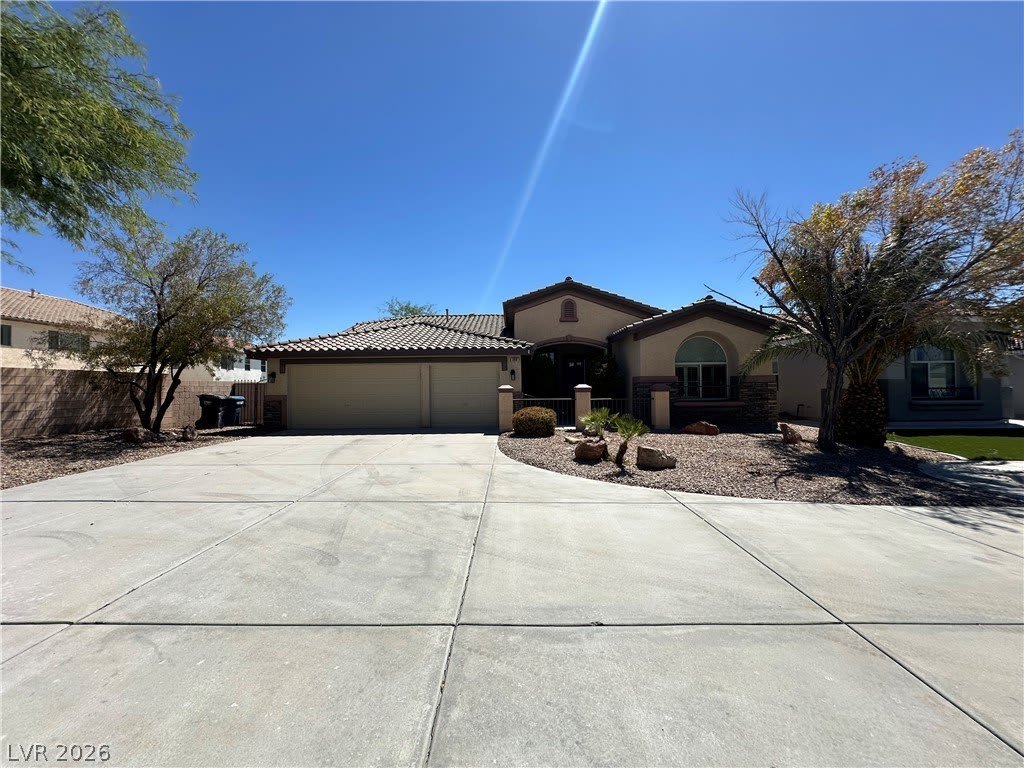 3008 Teal Beach Street – photo 1