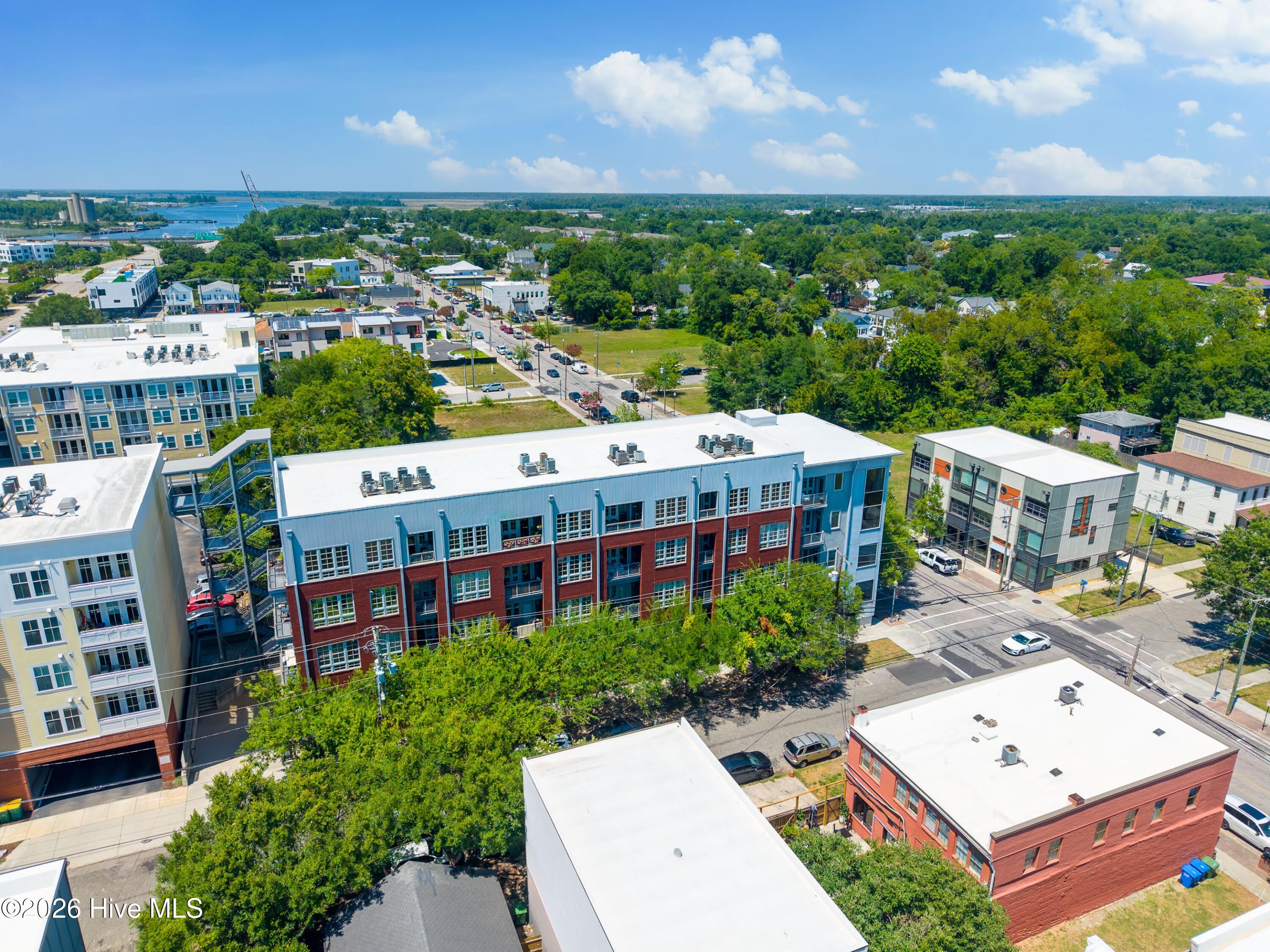 801 N 4th Street – photo 1