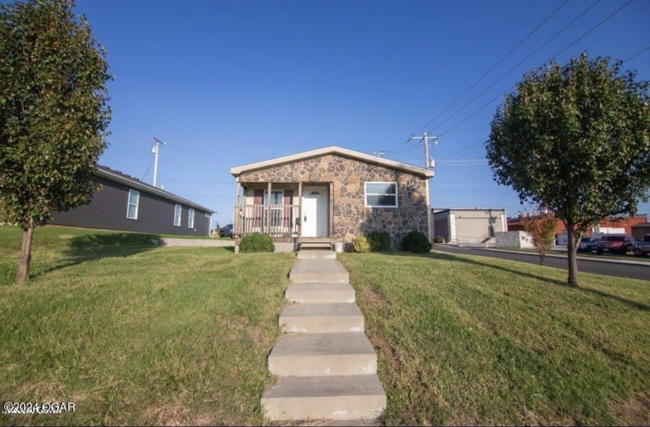 2331 S Joplin Avenue – photo 1
