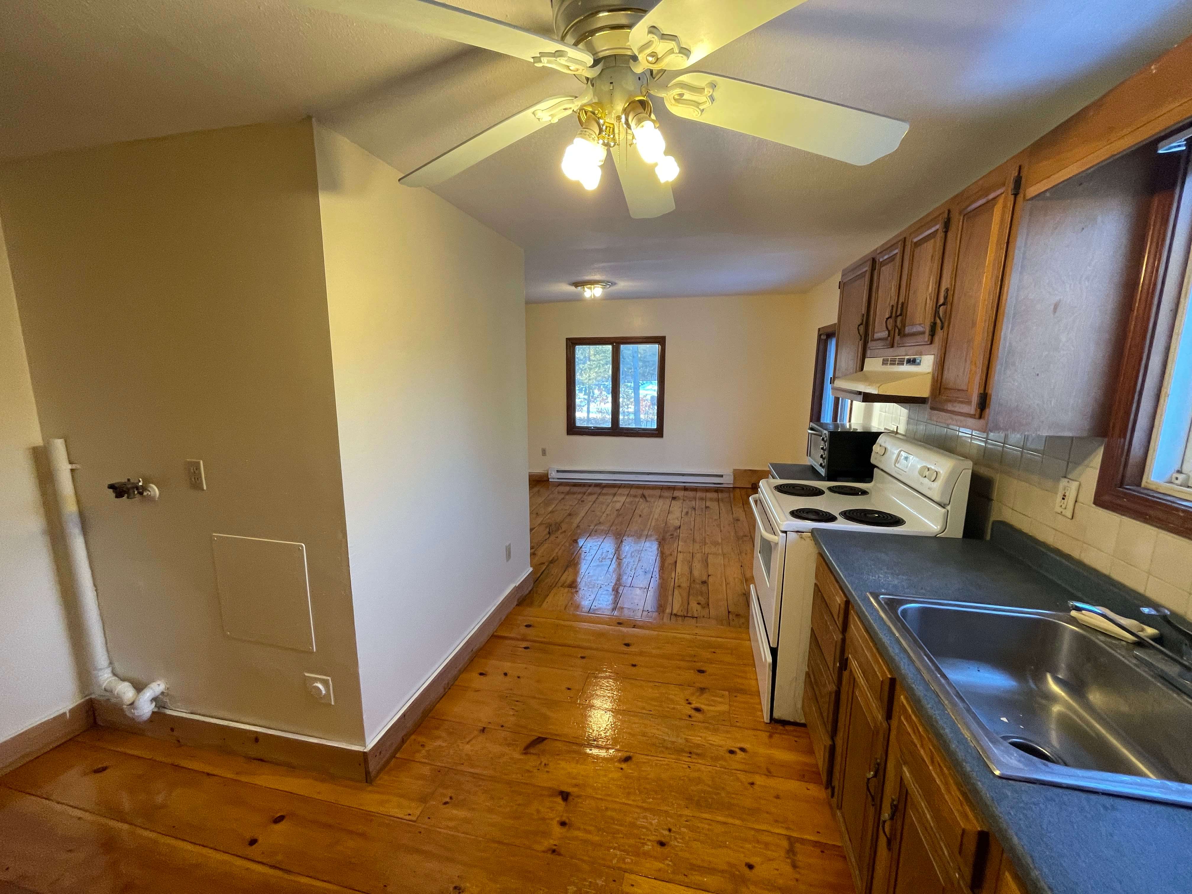 61 Mechanic St – photo 1 of 19