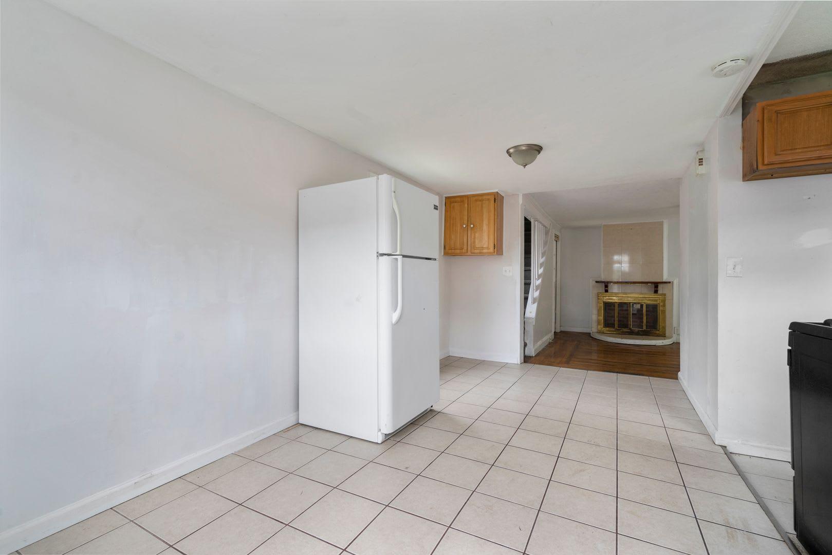 2 Months Free Luxury 4Br Home With Parking At 12 Kensington Street – photo 1