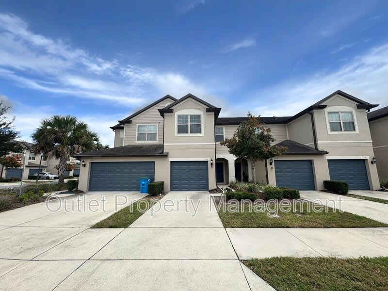 726 Artisan Street – photo 1 of 26