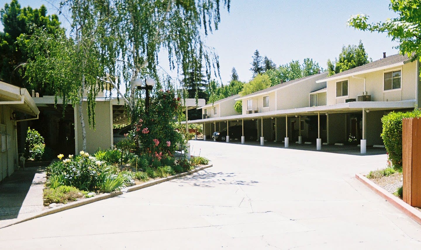 2305 Cheim Boulevard – photo 1