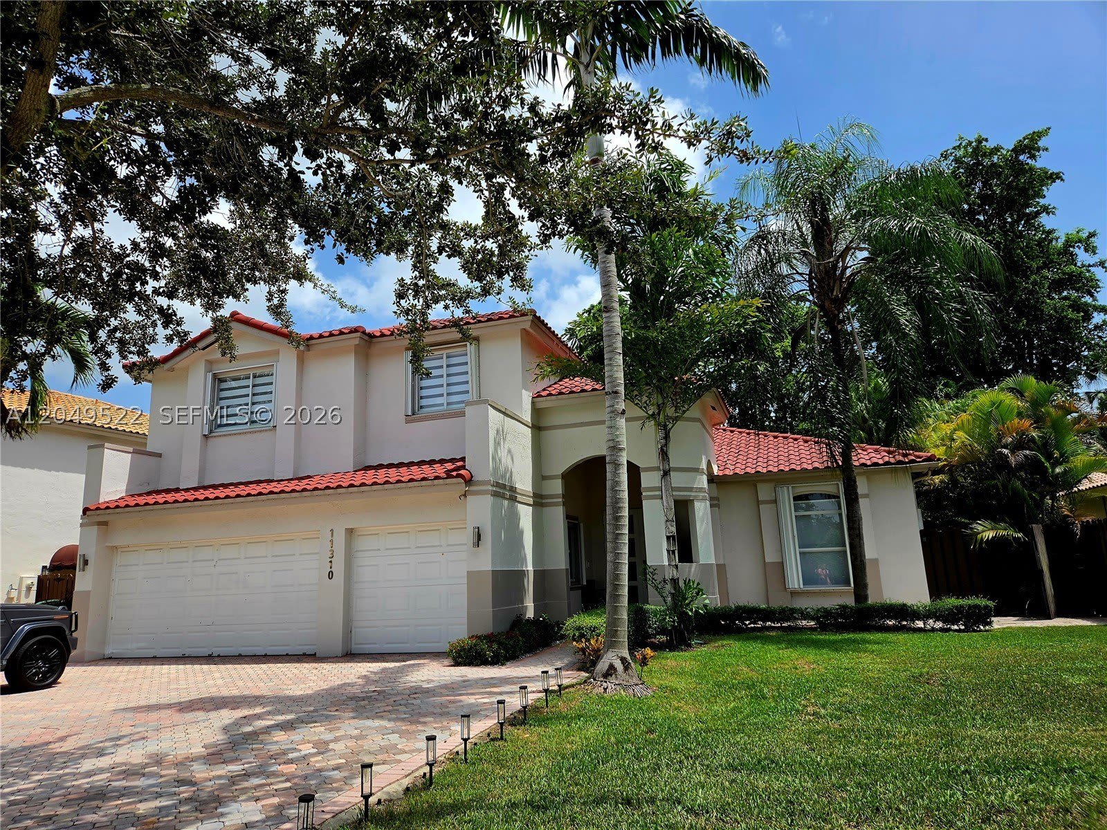 11310 NW 61st St – photo 1