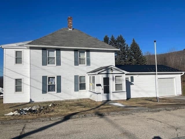 700 Kent Street – photo 1 of 13