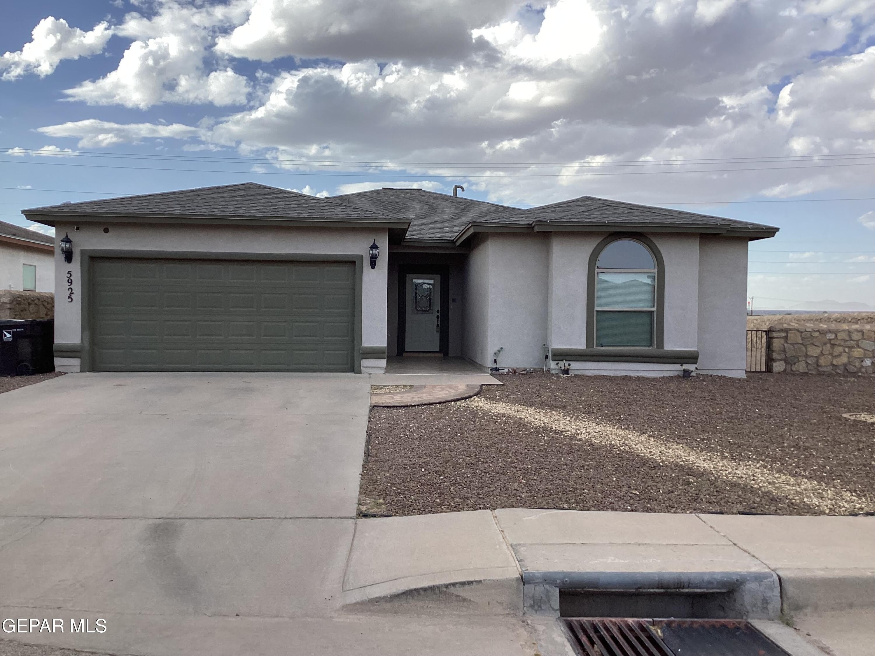 5925 Speyside Drive – photo 1 of 17