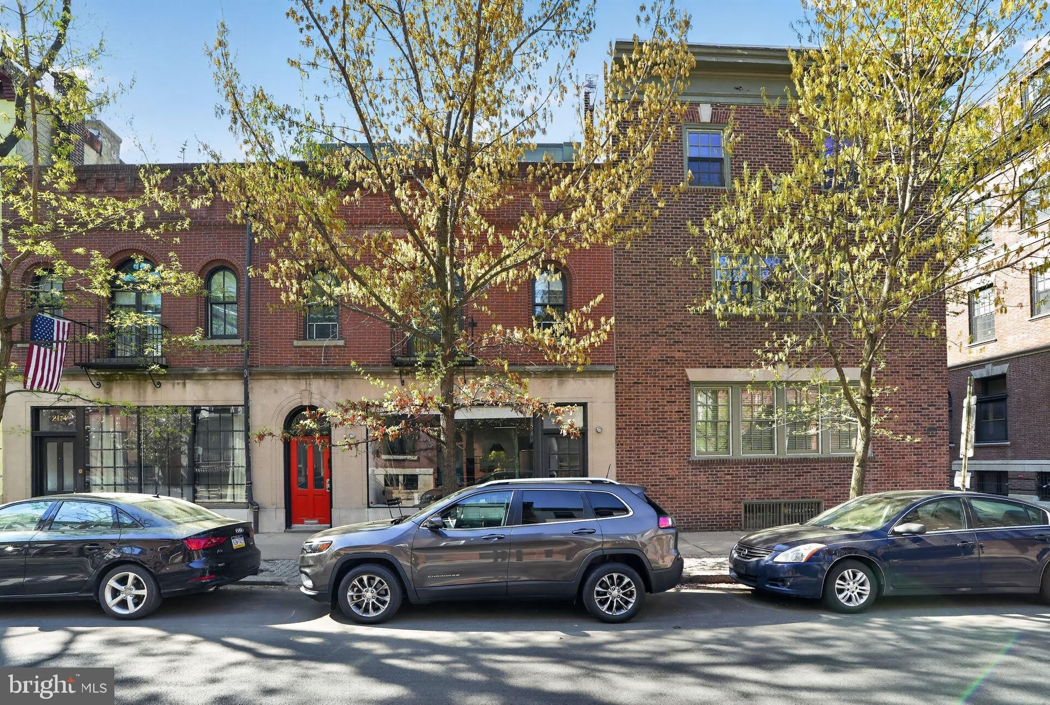 2116 LOCUST Street – photo 1