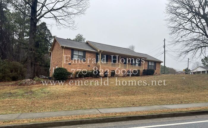 3183 Dove Court Southwest – photo 1 of 9