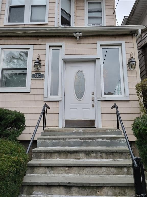 412 Warburton Avenue – photo 1