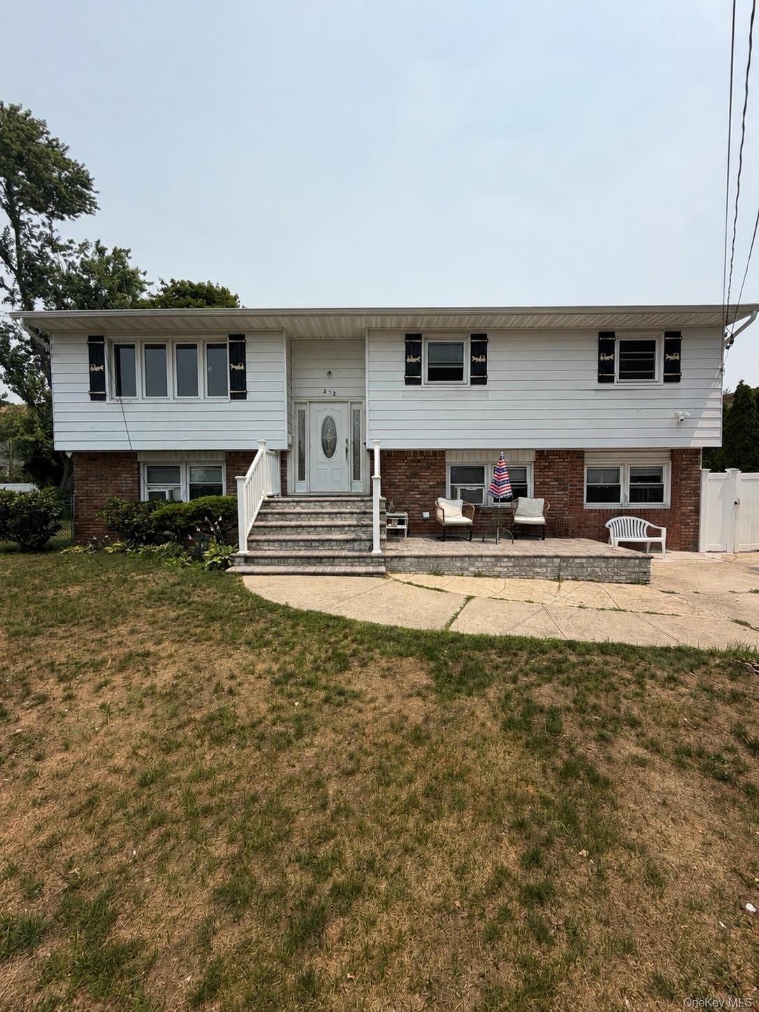 272 Davenport – photo 1 of 10