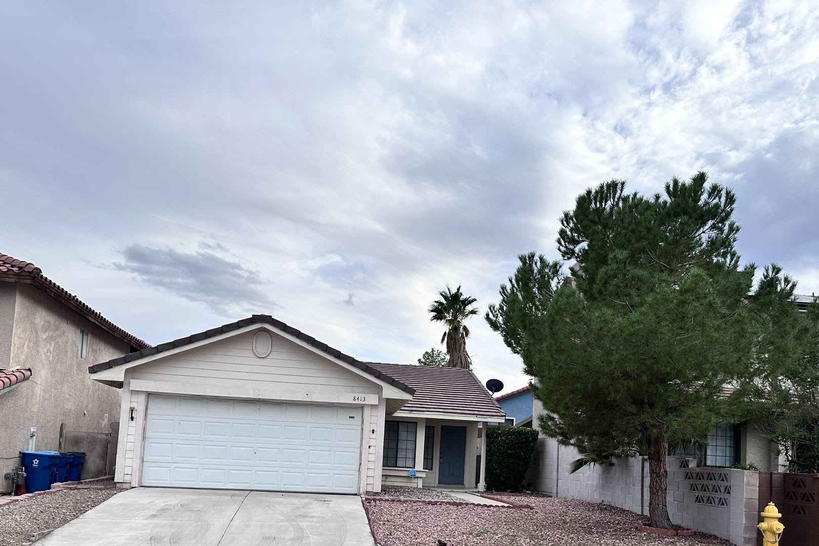 One Story 3 Beds 2 Baths 2 Car Garage Newly Remodeling Kitchen And Bathroom Granitecountertops And Stainless Steel Appliances All Wet Areas Have Ceramic Tiles Throughout Luxury Vinyl Plank Flooring In All Bedrooms – photo 1