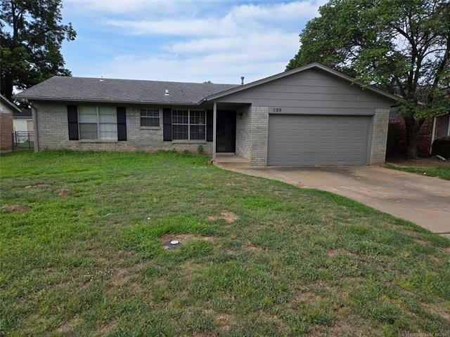 228 E J. Street – photo 1 of 19