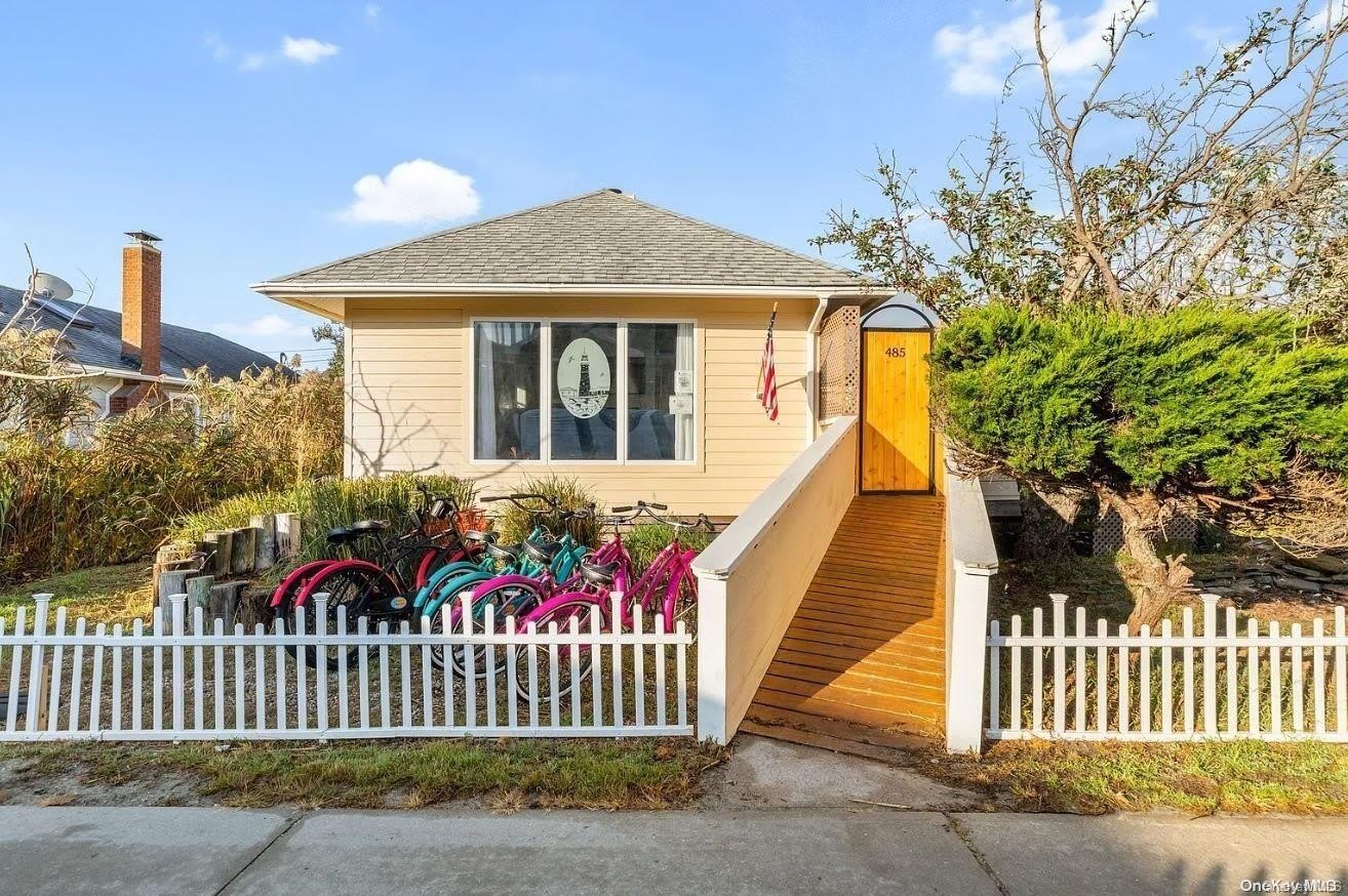 485 Bayberry Walk – photo 1