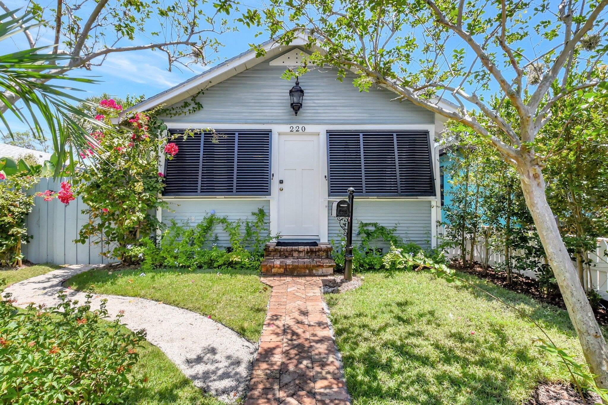 220 S L Street – photo 1 of 43
