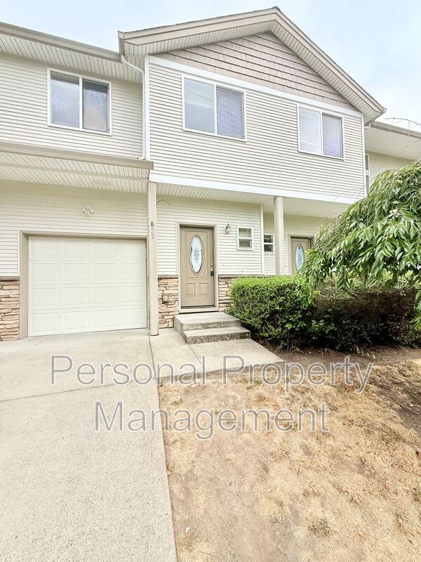 855 NW Ivy Street – photo 1 of 23