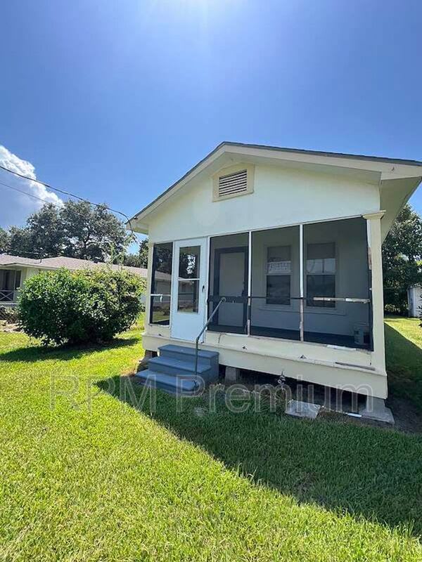 13313 Sunshine Rd – photo 1 of 195