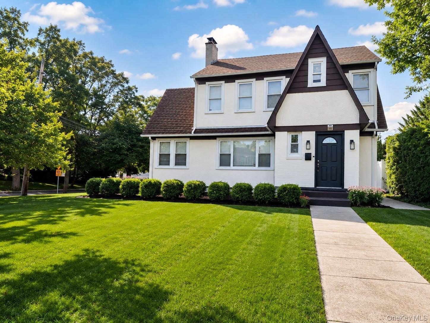 322 Westwood Road – photo 1 of 12