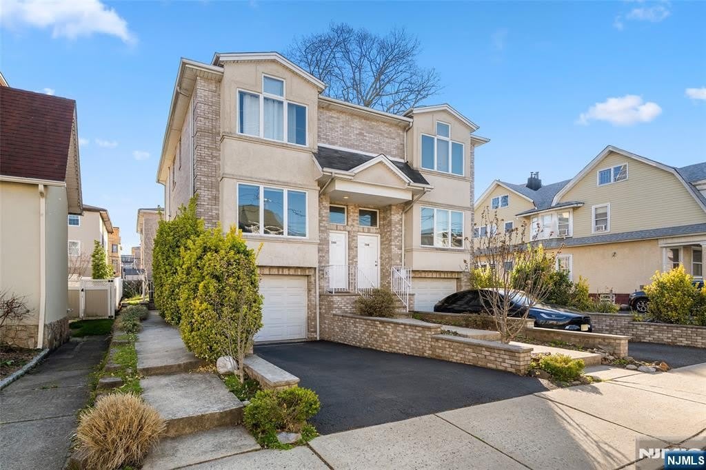 224 Warren Avenue – photo 1