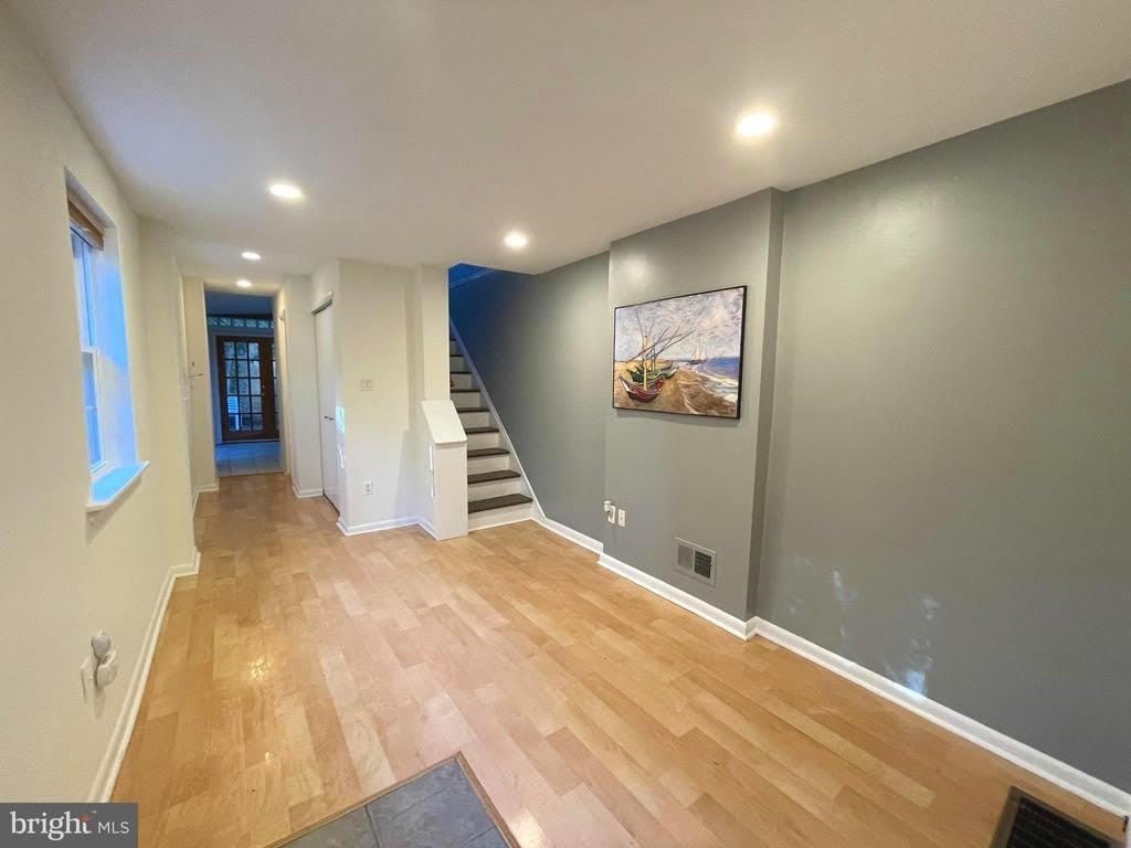 792 S FRONT STREET – photo 1