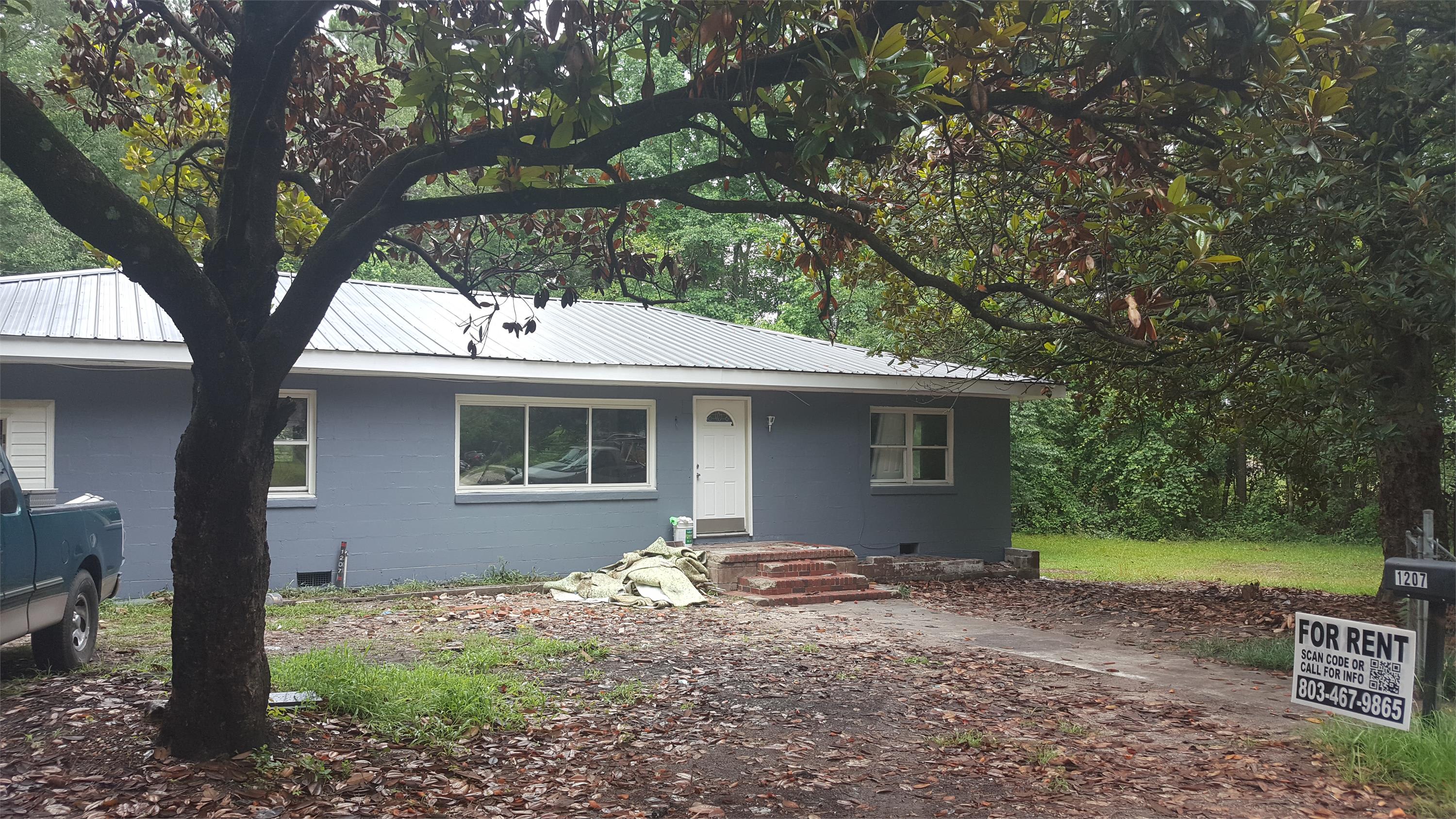 1207 Hampton Road – photo 1 of 4