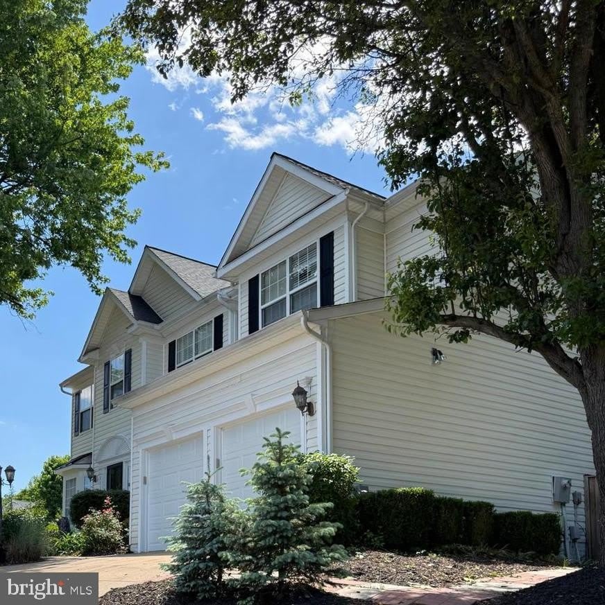 3031 CHOGBURN Lane – photo 1 of 26