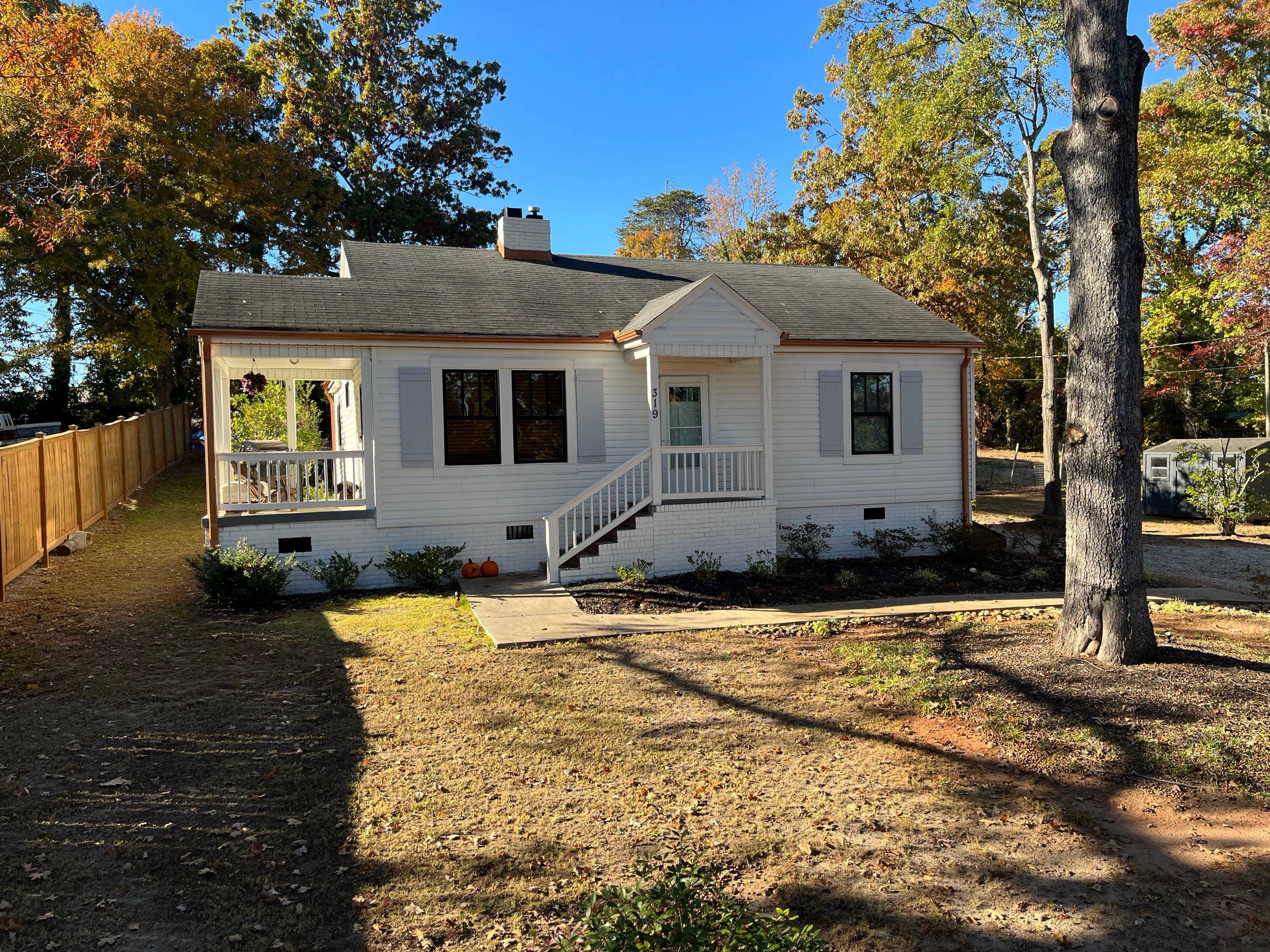319 Furman Hall Rd – photo 1