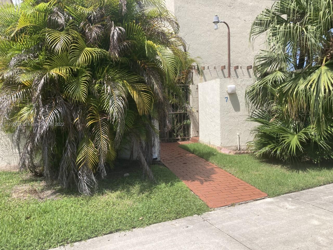 9139 Fontainebleau Blvd – photo 1