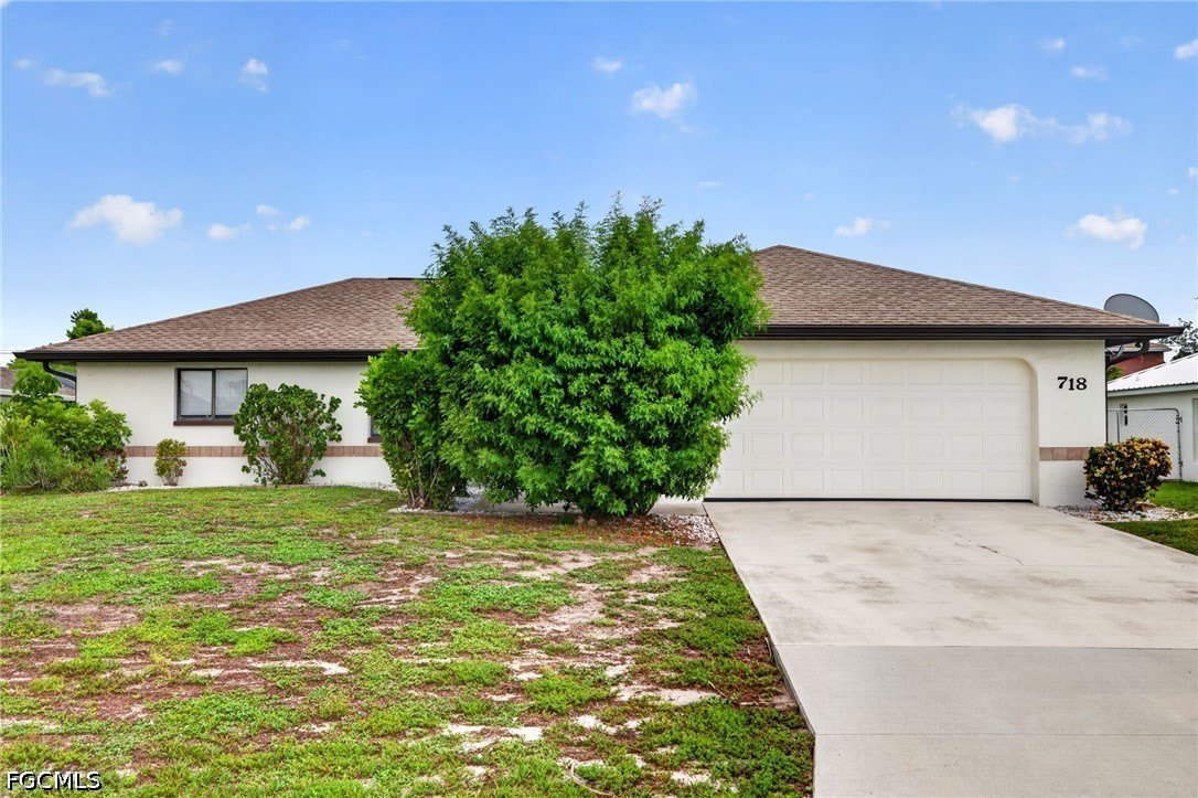 718 SW 35th Terrace – photo 1
