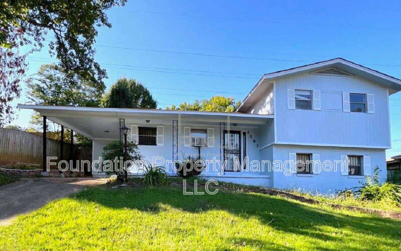 2582 Capewood Drive – photo 1