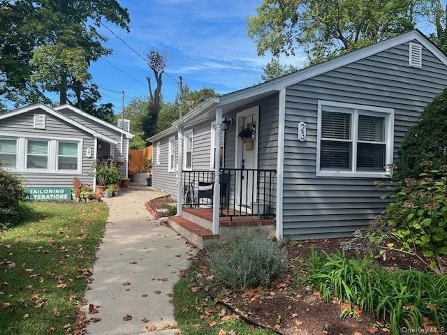 23 West Drive – photo 1 of 16