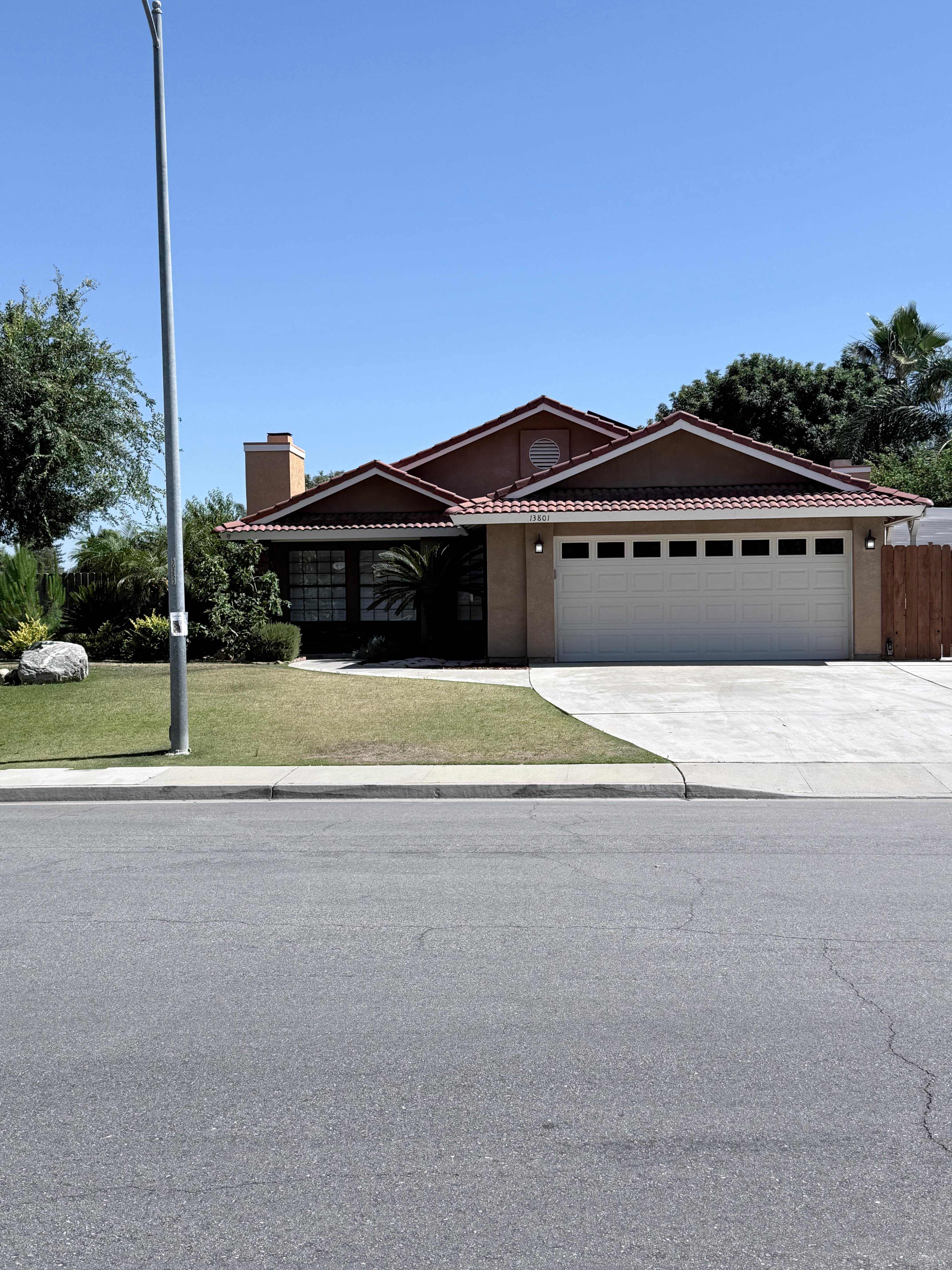 13801 San Esteban Avenue – photo 1
