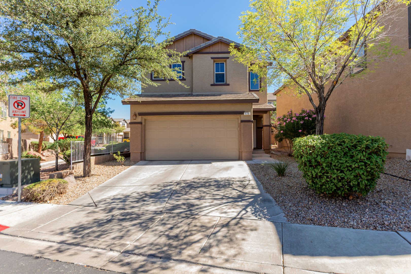 Gated 3 bedroom home in Paradise Hills Henderson – photo 1